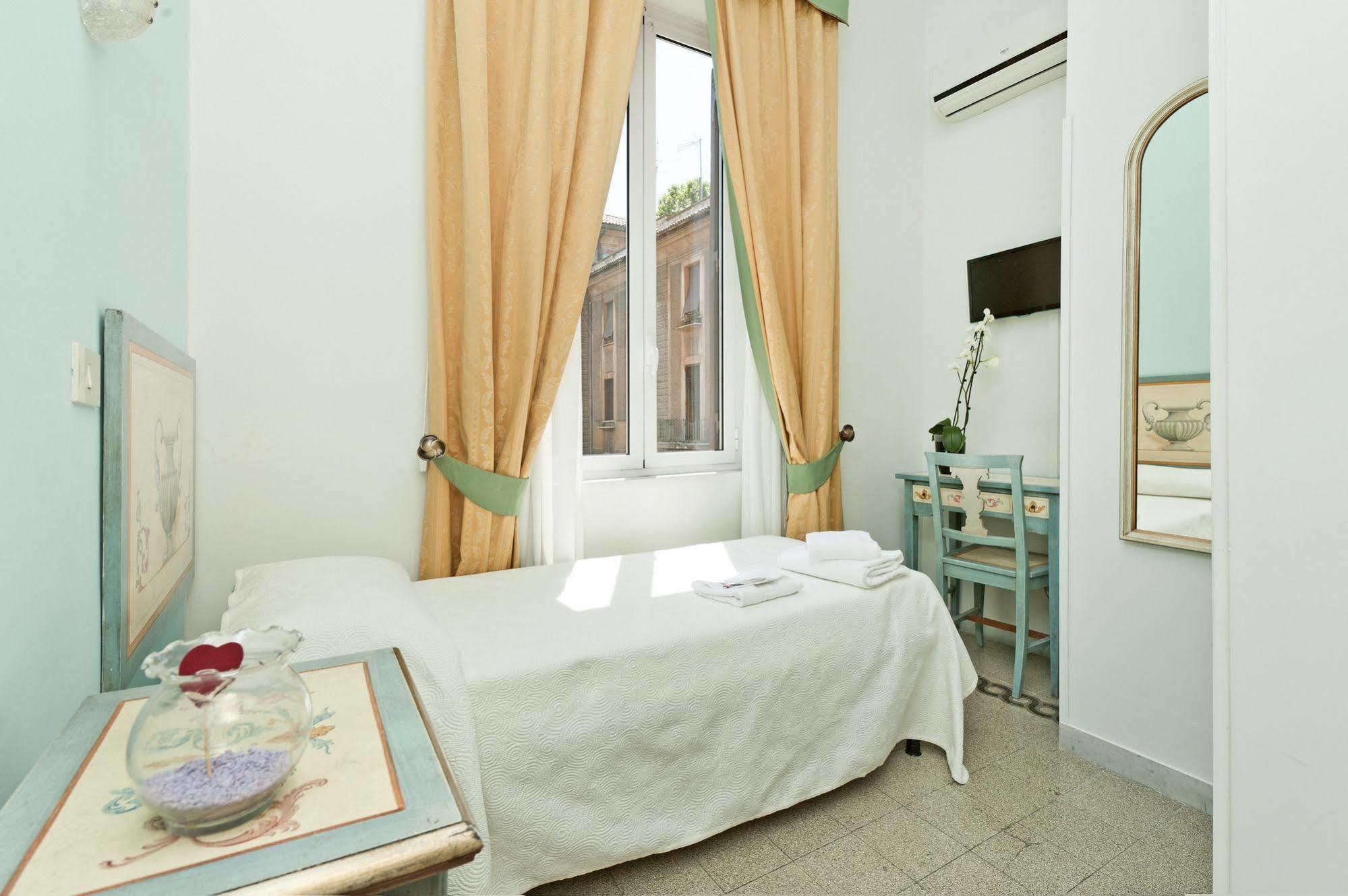 Hotel Infinito - Gruppo Blam Hotels Rome Bagian luar foto